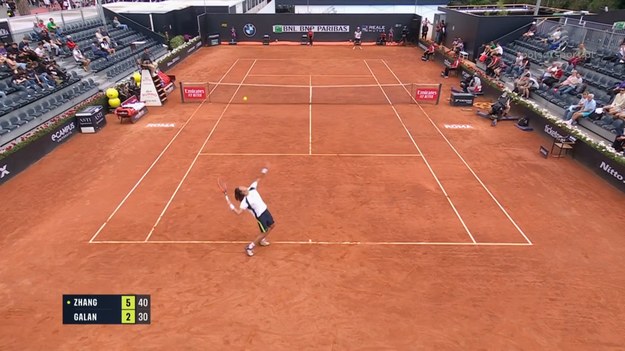 W załączonym materiale wideo skrót meczu Zhizhen Zhang - Daniel Elahi Galan, rozegranego podczas turnieju ATP w Rzymie.

