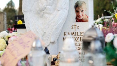 Pierwsza rocznica śmierci skatowanego Kamilka. "Nie ma lekkiej przemocy"