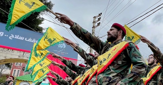 Międzynarodowa arabska gazeta Aszark Al Awsat przekazała, że Hezbollah ogłosił masową mobilizację. Libańska organizacja ma przygotowywać się na kolejne kroki Izraela, który po ofensywie na Rafah może zwrócić się właśnie w stronę Libanu.