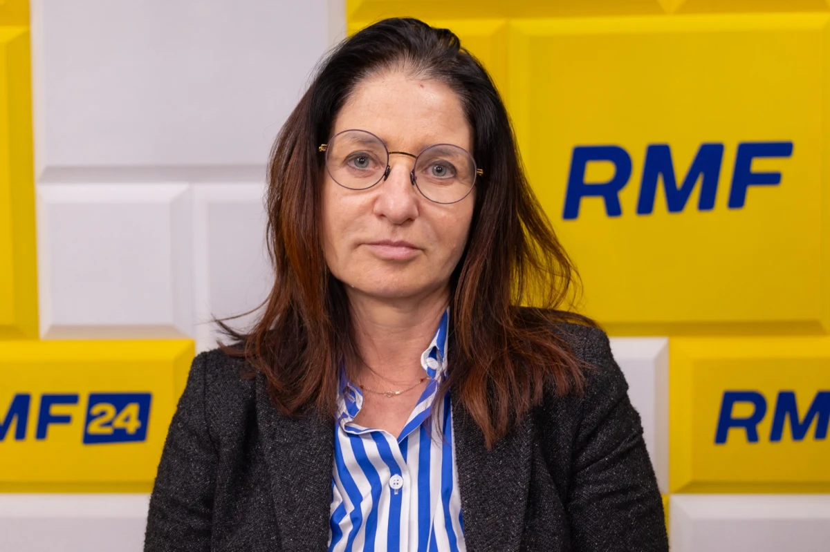 "Zapewniam, że są to zarzuty poważne. Nie tylko to dotyczy zagadnienia mobbingu. Dotyczy również innych zarzutów - w tym nadużyć, jeśli chodzi o wykorzystanie środków publicznych" – mówiła w Popołudniowej rozmowie w RMF FM Karolina Bućko. Przewodnicząca komisji pod koniec kwietnia skierowała do prokuratury dwa zawiadomienia o możliwości popełnienia przestępstwa przez dwie członkinie instytucji. Zarzuca im m.in. nieuprawniony sposób korzystania ze środków publicznych przy rozliczaniu przejazdów służbowych.