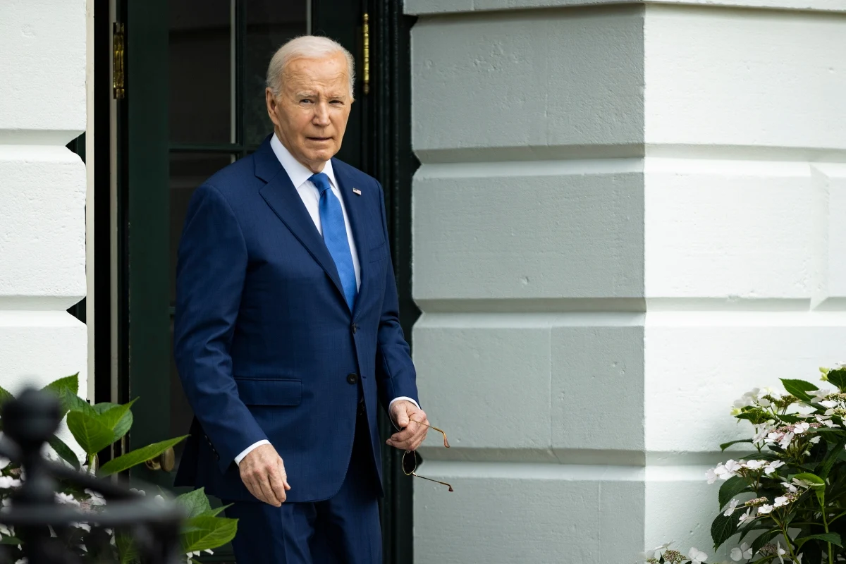 Prezydent USA Joe Biden po raz pierwszy powiedział, że wstrzyma sprzedaż części amerykańskiej broni do Izraela, jeśli premier Benjamin Netanjahu zarządzi poważną inwazję na miasto Rafah - podaje CNN.