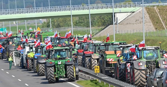 Nie tylko w Warszawie rolnicy będą jutro protestować przeciwko Zielonemu Ładowi. Traktory tych, którzy nie mogą pojechać do stolicy, pojawią się m.in. na drodze S3 w Zachodniopomorskiem. Trasa zostanie zablokowana w piątek po południu w rejonie węzła Pyrzyce.