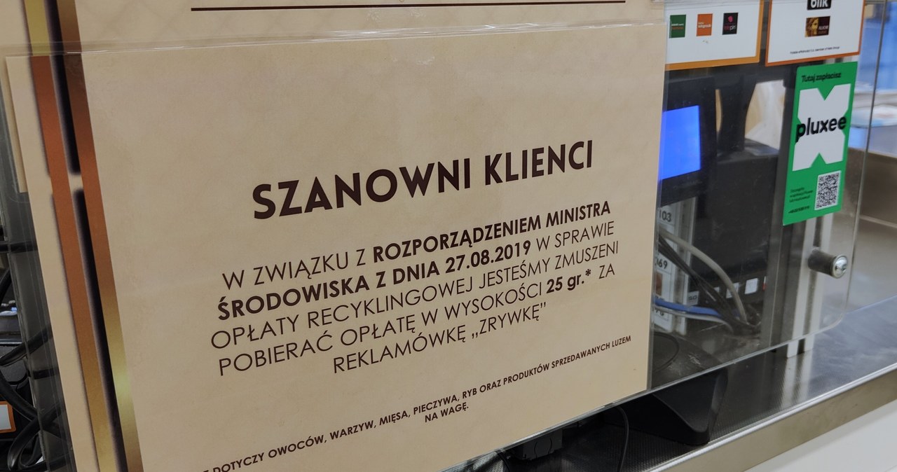 Biedronka, Lidl, nadal, chcą, pobierać, opłaty, zrywki, choć, inne, sieci, robią, dawna, Tymczasem, UOKiK, podsumowuje, tytułu, Sklepy nadal nie pobierają opłaty recyklingowej. UOKiK informuje o ponad 70 karach w 2023