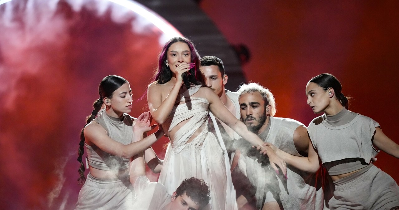 Występ Eden Golan od momentu jej wybrania na Eurowizję wzbudzał kontrowersję. Wokalistka ostatecznie stanęła na scenie drugiego półfinału. Jak wyglądał jej występ i jak został przyjęty? 