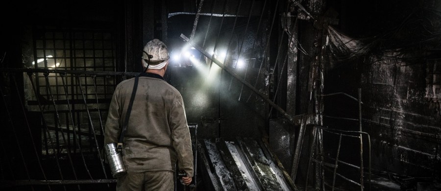42-letni górnik zginął w nocy w kopalni Borynia w Jastrzębiu Zdroju. Do wypadku doszło 10 minut po północy, 950 metrów pod ziemią.
