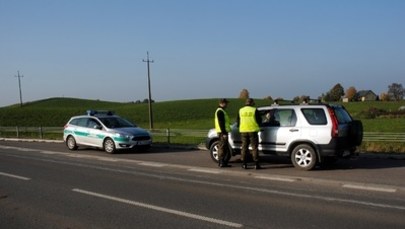 Pomagali nielegalnie przekroczyć granicę. 11 osób zatrzymanych 