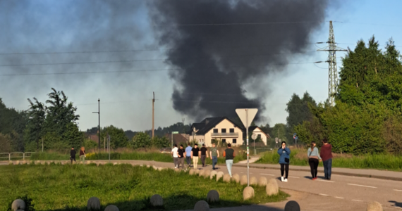 W Oświęcimiu doszło do pożaru składu opon. Na miejsce wysłano cztery jednostki straży. Informację o pożarze dostaliśmy na Gorącą Linię RMF FM.