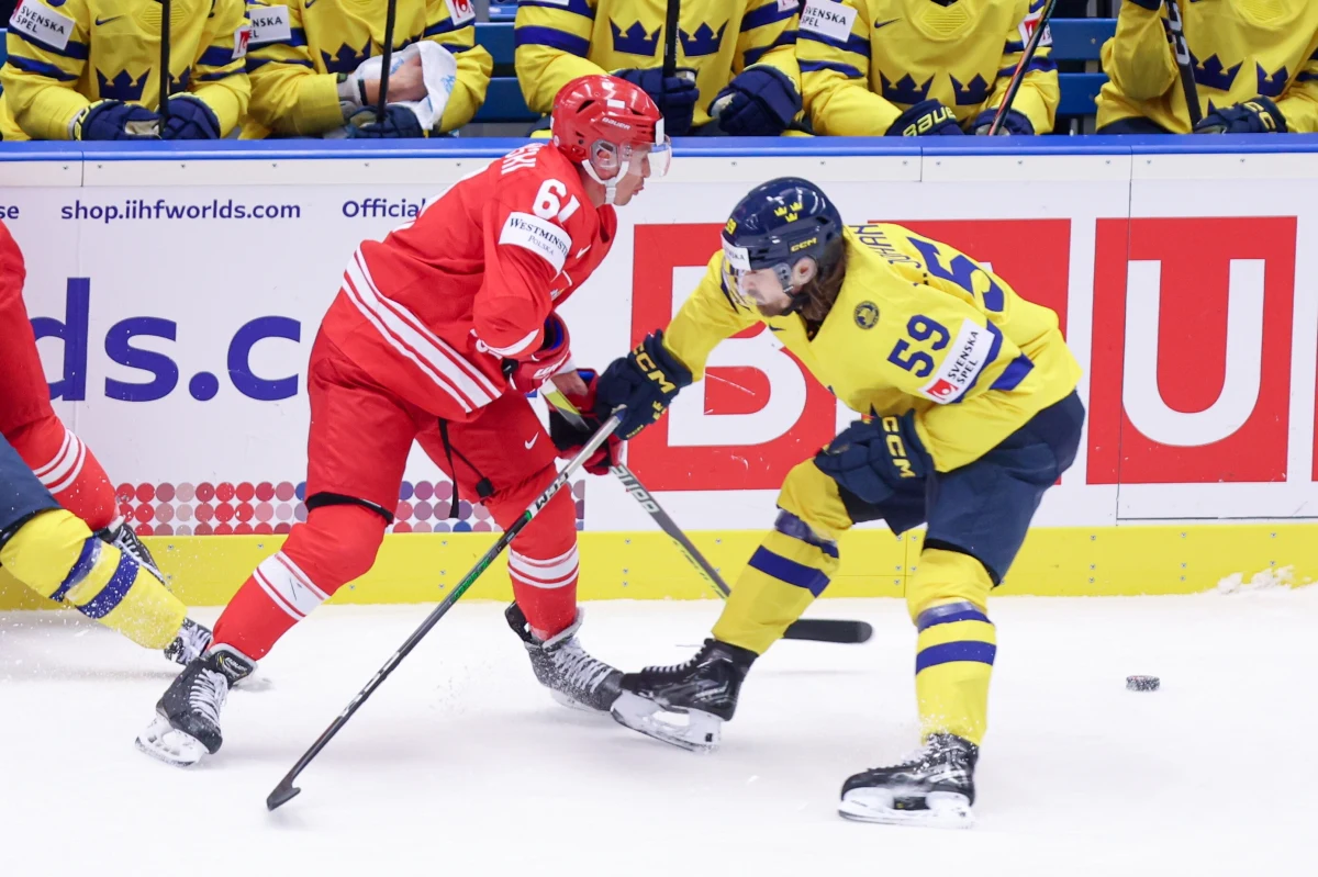 Polscy hokeiści przegrali w Ostrawie ze Szwecją 1:5 (0:2, 0:1, 1:2) w swoim drugim grupowym meczu mistrzostw świata Elity. Biało-czerwoni zajmują ostatnie miejsce w grupie B. Co ciekawe szwedzkie media oceniły spotkanie, jako niełatwe.