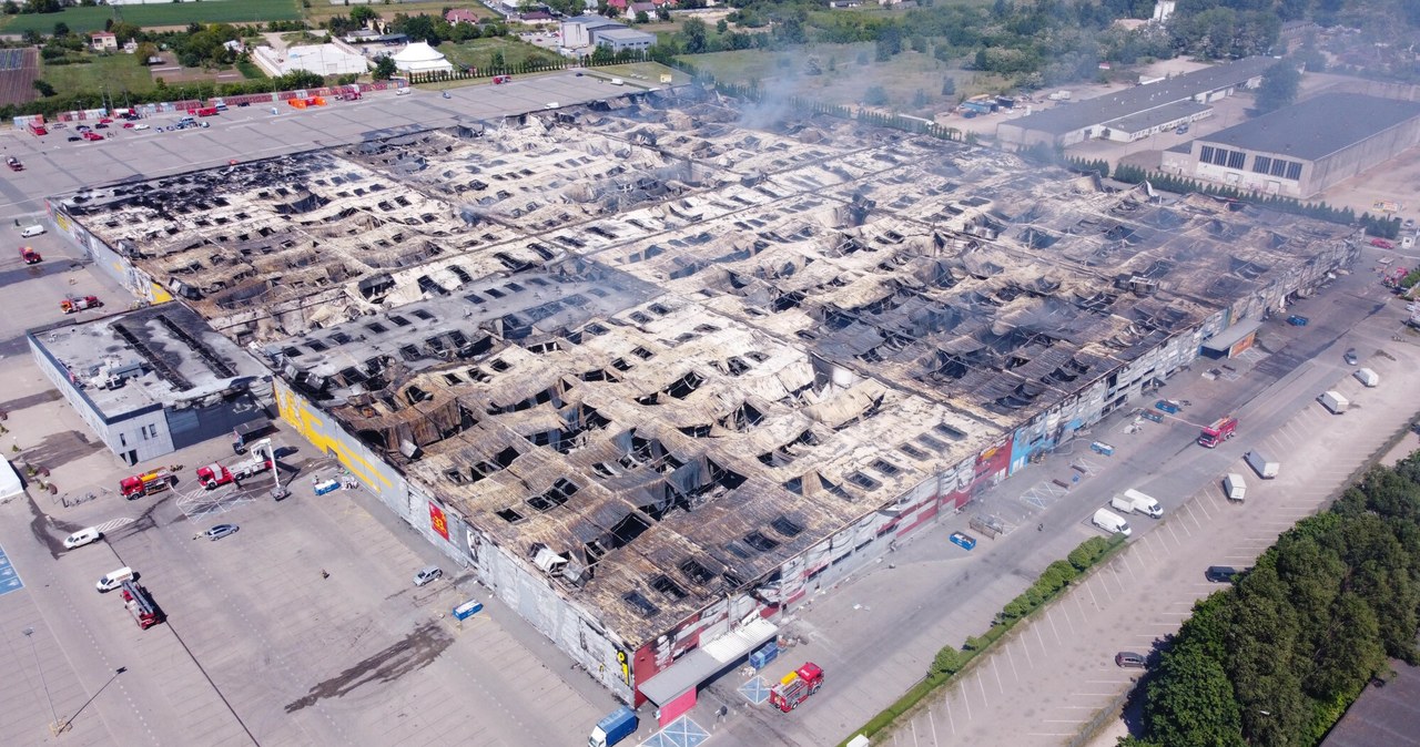 ponad, proc, straciły, poniedziałek, giełdzie, akcje, Mirbudu, właściciela, przy, ulicy, Marywilskiej, Warszawie, które, spaliły Właściciel spalonych hal w Warszawie traci na giełdzie. Kurs zanurkował