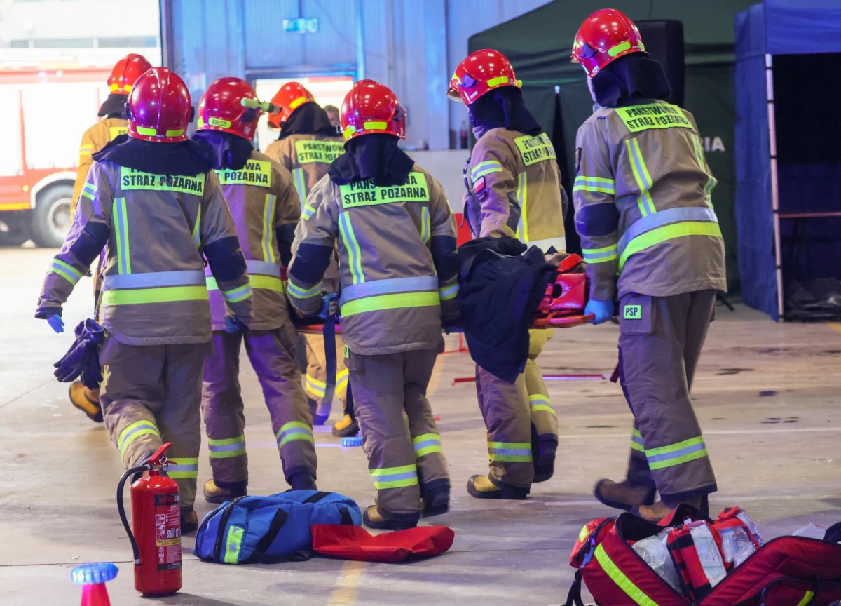 ​9 osób zostało rannych w wybuchu w Szkole Aspirantów Państwowej Straży Pożarnej w Poznaniu. Do eksplozji doszło podczas prowadzenia zajęć - dowiedział się reporter RMF FM. 