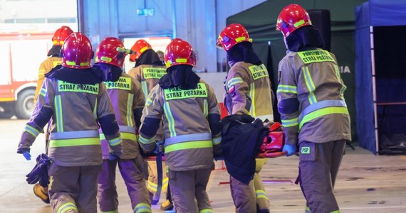 ​9 osób zostało rannych w wybuchu w Szkole Aspirantów Państwowej Straży Pożarnej w Poznaniu. Do eksplozji doszło podczas prowadzenia zajęć - dowiedział się reporter RMF FM. 