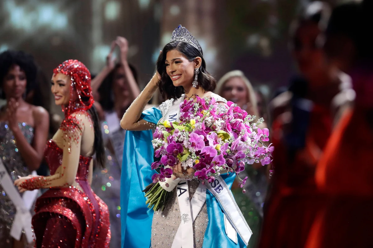 Wybrana pół roku temu Miss Świata Sheynnis Palacios z Nikaragui oraz członkowie jej rodziny żyją  na "bezterminowym wygnaniu". Takie informacje przekazała dyrektorka organizacji Miss Universum Anne Jakrajutatip.