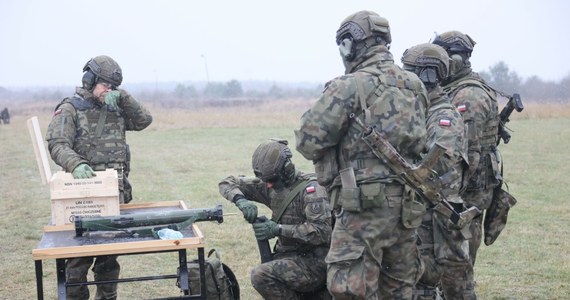 Wojska Obrony Terytorialnej (WOT) zgubiły broń - stało się to w niedzielę, podczas ćwiczeń na poligonie w Tczewie w Pomorskiem. Rzecznik prasowy dowódcy WOT wydał oświadczenie w tej sprawie.