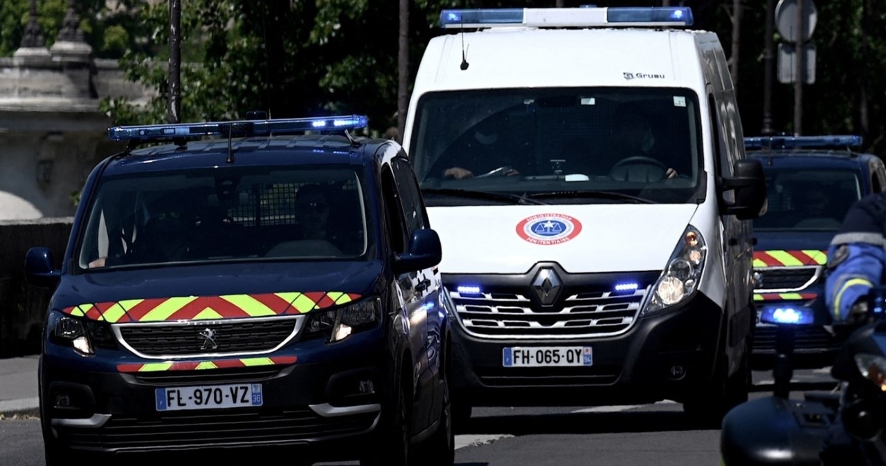 Francia.  El transporte penitenciario fue atacado.  Macron anuncia venganza