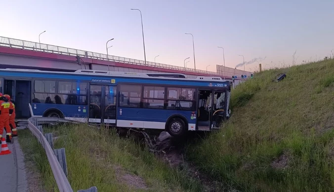 Zderzenie autobusów w Krakowie. Nie żyje kierowca MPK