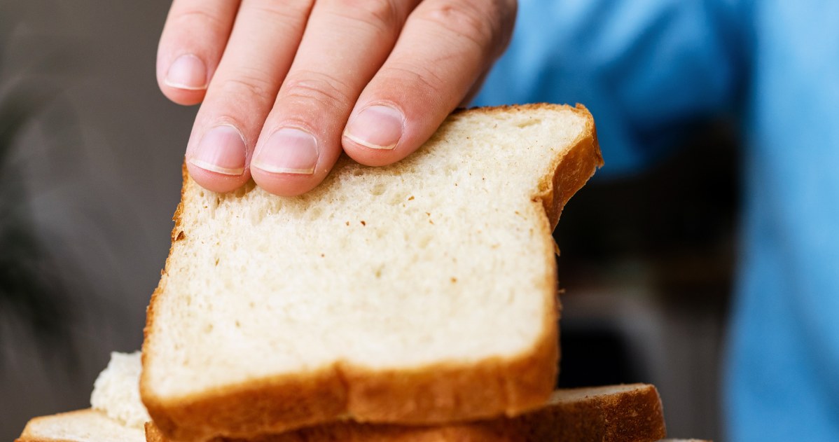 eliminacja, chleba, codziennej, diety, może, przynieść, korzyści, Osoby, cierpiące, celiakię, nadwrażliwość, gluten, tego, zmusz Jesz dużo białego chleba? Efekty najpierw odczuje trzustka, potem serce