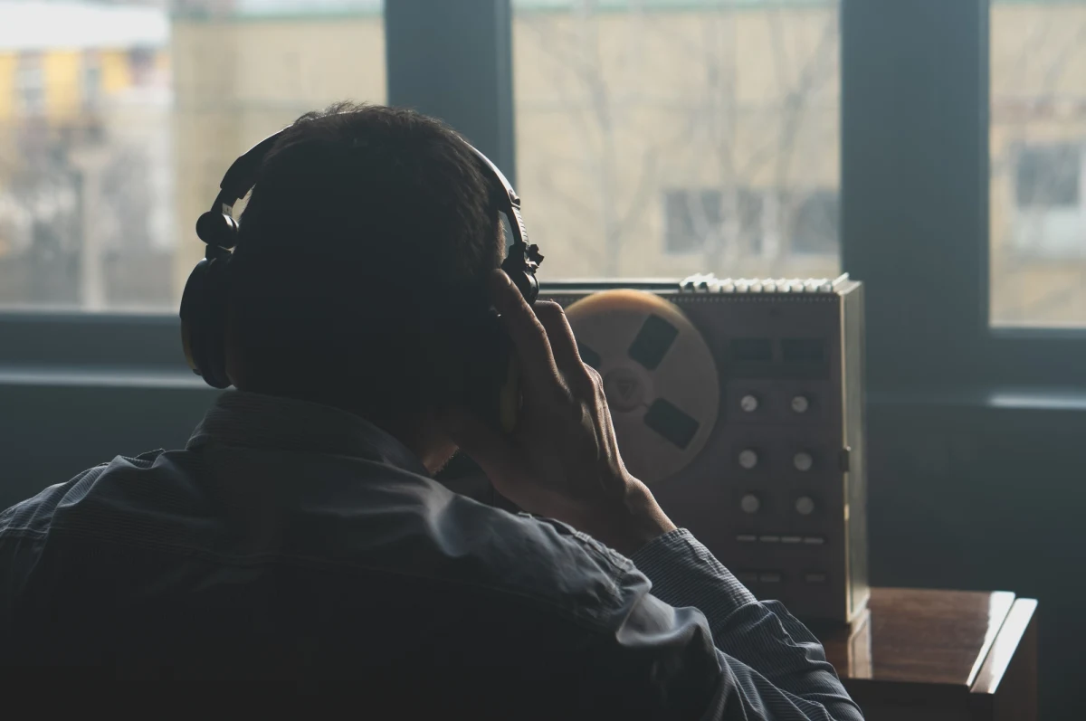 Brukselskie biuro europosła niemieckiej prawicowo-populistycznej partii AfD Maximiliana Kraha umożliwiło wstęp do Parlamentu Europejskiego Januszowi N., który W Polsce jest oskarżony o szpiegostwo na rzecz Rosji - wynika z ustaleń stacji ZDF i tygodnika "Spiegel".