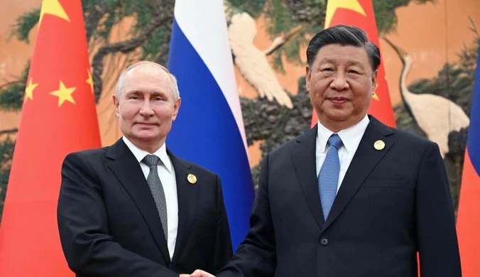 Putin spotkał się z Xi Jinpingiem. Chcą "stać na straży sprawiedliwości"