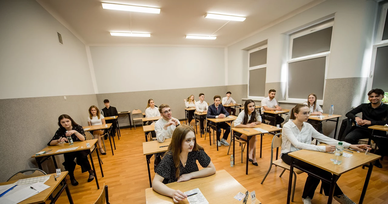 Matura 2024. Chemia, poziom rozszerzony. W czwartek o godz. 9 rozpoczął się egzamin