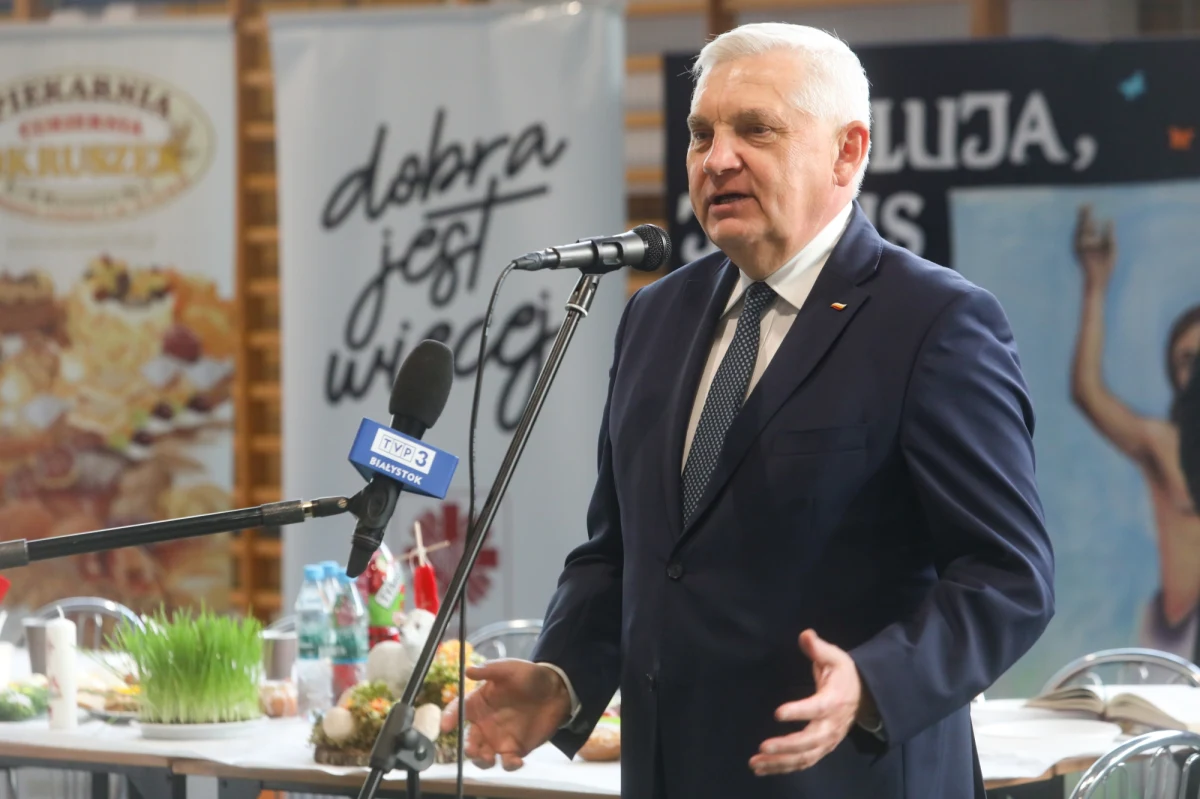 Prezydent Białegostoku powołał w czwartek trzech nowych zastępców. To Tomasz Klim z PO, Marek Masalski z Forum Mniejszości Podlasia i Eliza Cybulko z Polski 2050. Ugrupowania udzieliły tym osobom swoich rekomendacji na te stanowiska.