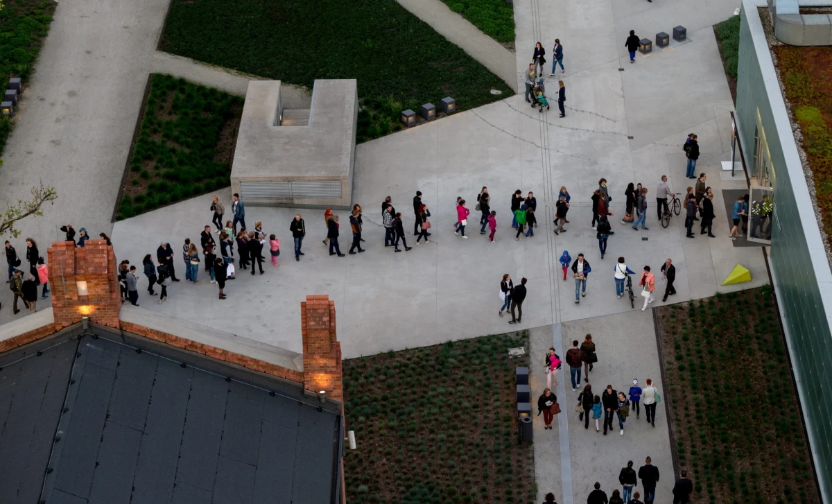 ​Zwiedzanie zabytkowych budynków, oglądanie wystaw, koncerty - to tylko część atrakcji przygotowanych w ramach tegorocznej Nocy Muzeów w Śląskiem.