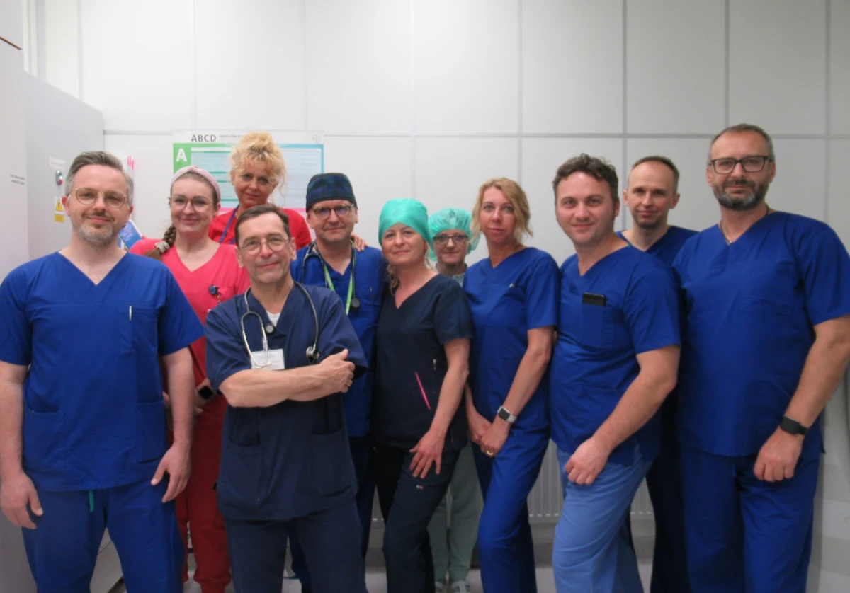 ​Kardiolodzy ze Szpitala Miejskiego nr 4 w Gliwicach przeprowadzili w czwartek zabieg ablacji migotania przedsionków najnowocześniejszą metodą elektroporacji u 64-letniej pacjentki - dowiedziała się PAP. To pierwsza taka procedura w województwie śląskim i jedna z pierwszych w kraju.