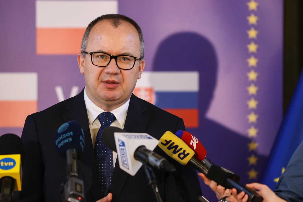 W samo południe ma się zacząć spotkanie ministra sprawiedliwości Adama Bodnara z przedstawicielami stowarzyszeń sędziowskich. Dyskusja może być burzliwa przez decyzję Senatu o dopuszczeniu tzw. neo-sędziów do kandydowania do nowej KRS. Przebieg spotkania pozostanie pewnie tajemnicą, ostateczne konkluzje poznamy pewnie za kilka tygodni.