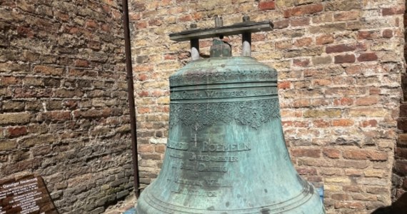 Po ponad 80 latach XVIII-wieczne dzwony wróciły do Gdańska. W czasie II wojny światowej miały być przetopione w Hamburgu na łuski do amunicji.  Ocalały i dziś po południu zostały przyjęte w historycznej zbrojowni.