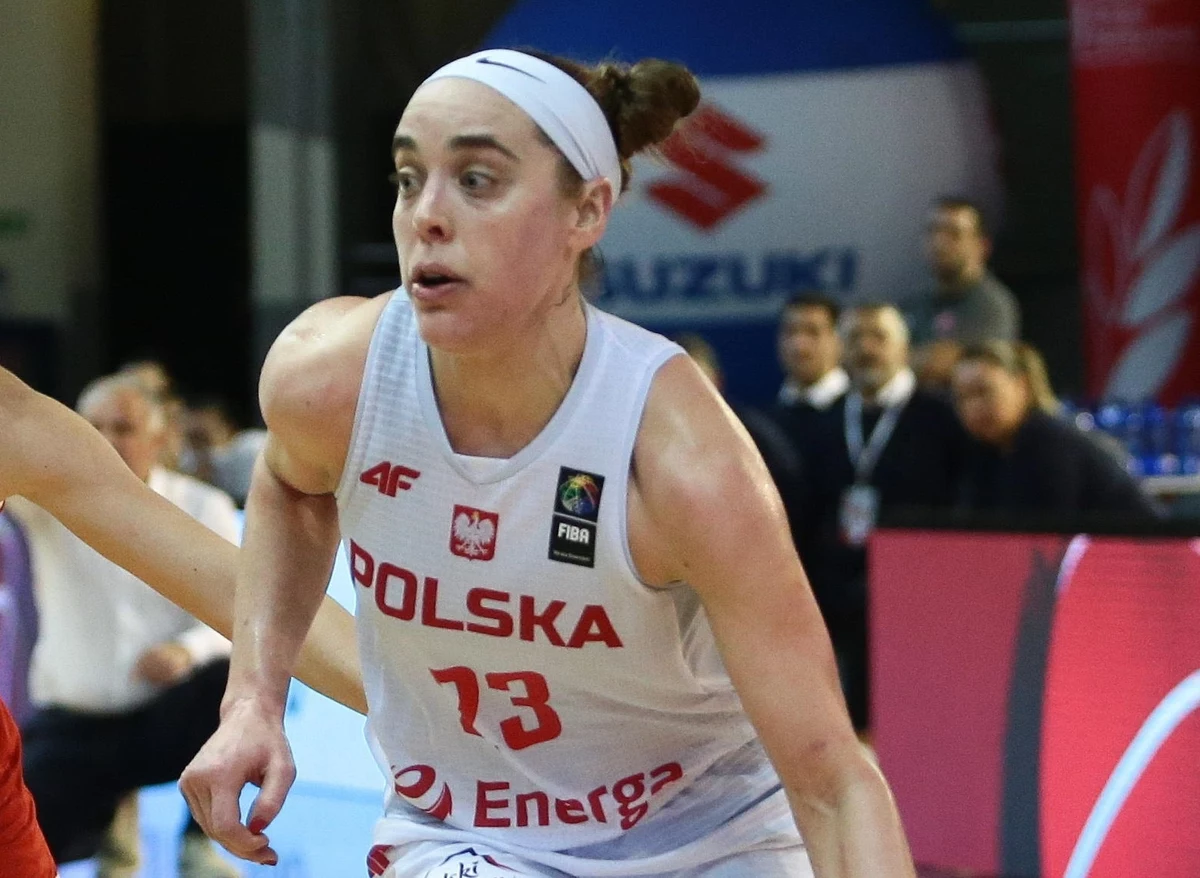 Reprezentacja Polski koszykarek w odmianie 3x3 pokonała Ukrainę 21:18 i Tunezję 21:7 w pierwszym dniu meczów grupowych olimpijskiego turnieju kwalifikacyjnego w Debreczynie. Dzięki wygranej Niemek z Ukrainkami Biało-Czerwone są już w ćwierćfinale.