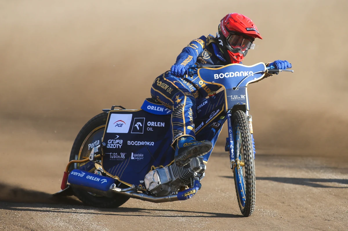 Broniący tytułu Bartosz Zmarzlik zajął drugie miejsce w turnieju Grand Prix w niemieckim Landshut, trzeciej eliminacji żużlowych mistrzostw świata. Wygrał Duńczyk Mikkel Michelsen, trzeci był Australijczyk Jack Holder, a czwarty Dominik Kubera.