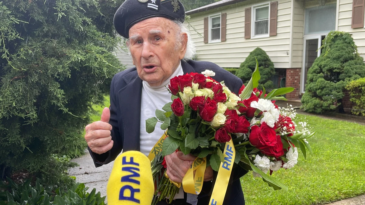 „Moi drodzy, chcę tylko powiedzieć, że ja przyjmuję to wszystko i jestem bardzo wdzięczny wam, ale przyjmuję to jako hołd dla tych, którzy tam zostali” - mówił pułkownik Romuald Lipiński. W 80. rocznicę zwycięskiej bitwy pod Monte Cassino, Wojsko Polskie, dyplomacja, amerykańska Polonia oddała hołd 99-letniemu pułkownikowi.