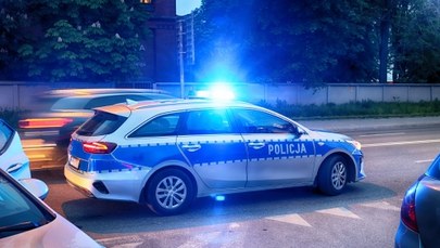 Ucieczka przed policją zakończona na ogrodzeniu prywatnej posesji