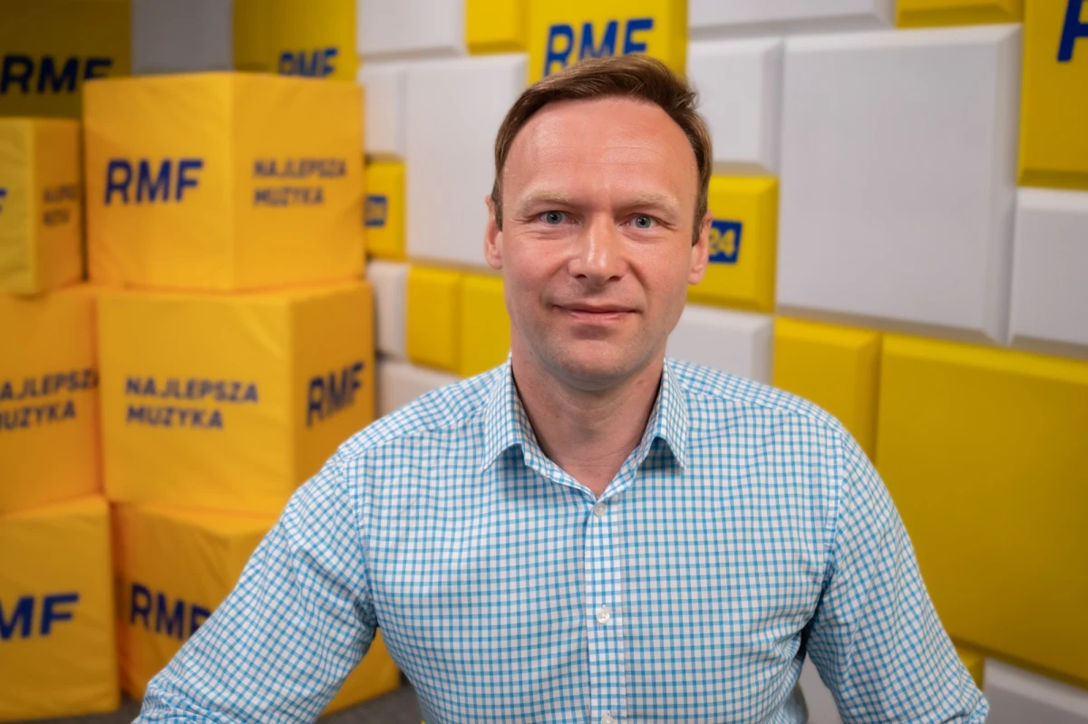 "W Polsce katastrofa śmigłowca w Iranie na pewno wywoła szok, ze względu na to, że my jesteśmy państwem wyjątkowo doświadczonym, bo doszło do katastrofy smoleńskiej. U nas jest to bardzo dobrze rozumienie, na pewno prezydent się do tego oficjalnie odniesie" - mówił w porannej Rozmowie w RMF FM Marcin Mastalerek, szef Gabinetu Prezydenta RP.