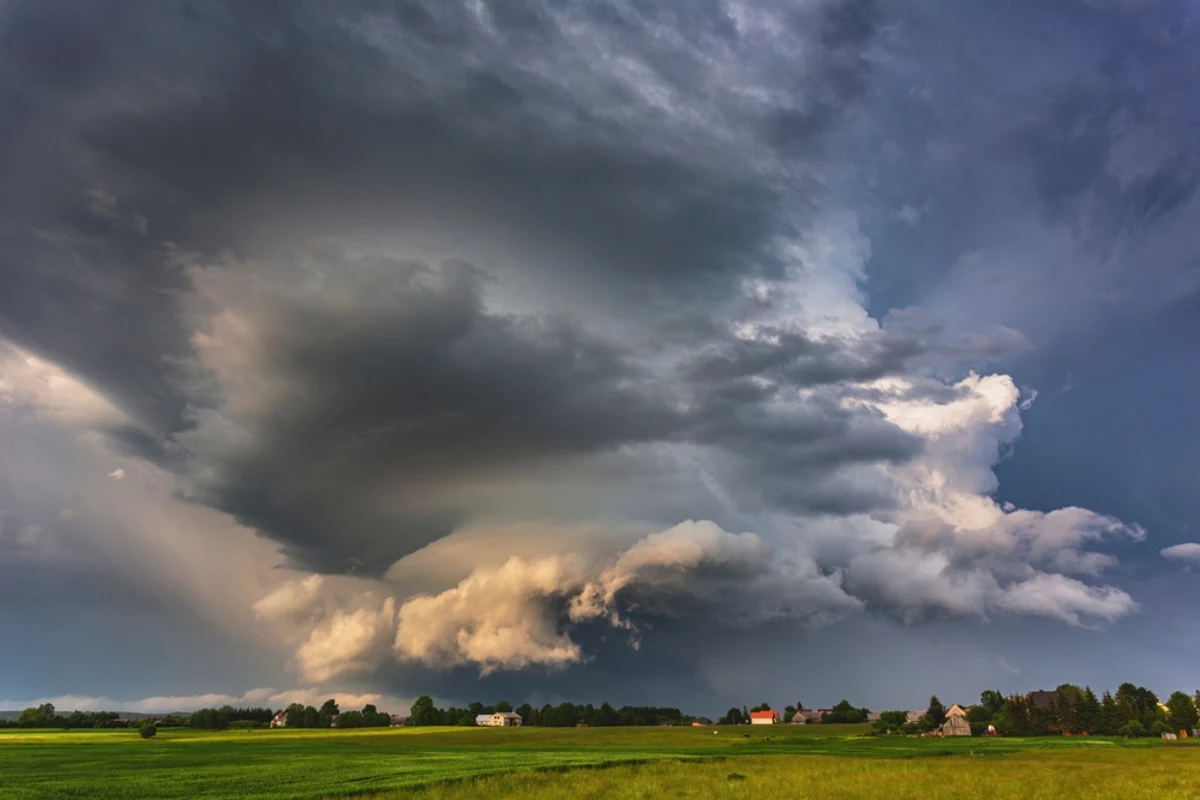 Nawet 28 stopni Celsjusza we wtorek i o kilka stopni mniej w czwartek - taka pogoda czeka nas w najbliższym tygodniu. Instytut Meteorologii i Gospodarki Wodnej opublikował najnowszą prognozę.