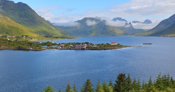 Na Morzu Norweskim, na północ od Lofotów, doszło w połowie maja do awarii podmorskiego kabla służącego do zbierania danych przez obserwatorium oceaniczne LoVe. Trzy lata temu zaginęły ponad 4 km tej samej infrastruktury - podają norweskie media.