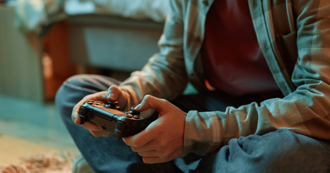 Ten sam tytuł, dwie różne ceny. Sony robi eksperyment, który UOKiK może wziąć na celownik