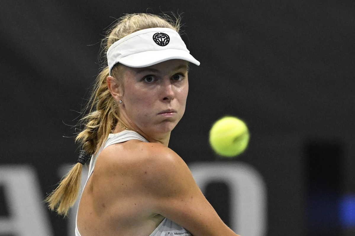 Magdalena Fręch wygrała z Amerykanką Sloane Stephens 6:3, 6:3 w pierwszej rundzie tenisowego turnieju WTA 500 na kortach ziemnych w Strasburgu. Mecz trwał godzinę i 26 minut. Kolejną rywalką Polki będzie rozstawiona z nr 1 Czeszka Marketa Vondrousova, która miała wolny los.