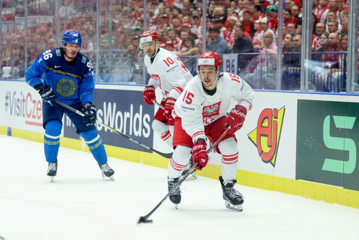 Polscy hokeiści przegrali w Ostrawie z Kazachstanem 1:3 (1:1, 0:0, 0:2) w swoim siódmym i ostatnim meczu w mistrzostwach świata. Biało-Czerwoni tym samym spadli z elity do Dywizji 1A.