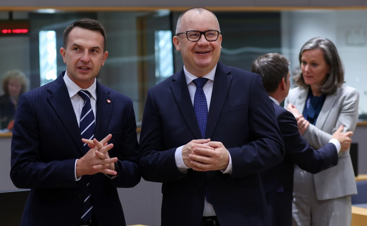 Ministrowie krajów UE dyskutują dziś w Brukseli nad proponowanym przez Komisję Europejską zamknięciem procedury z art. 7 Traktatu o UE wobec Polski. Minister Adam Bodnar ma zdać relacje z wdrażania planu przywracania praworządności, który przedstawił w Brukseli w lutym. Porównanie planu z postępami w jego realizacji nie wypada dla Polski korzystnie, stąd nacisk, kładziony na budowę zaufania między Komisją Europejską a Polską.