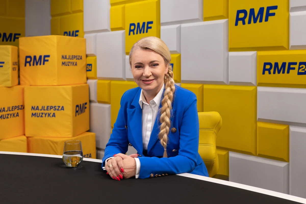 „Idę do Brukseli, aby godnie reprezentować nasz kraj, aby walczyć o Polskę, w tym o woj. lubelskie i ścianę wschodnią. Chciałabym, żeby pieniądze, które będą szły do Polski i programy w dużej mierze były dedykowane Polsce wschodniej, wzmocnieniu granicy, bezpieczeństwa” - mówiła w Porannej rozmowie w RMF FM Marta Wcisło, posłanka Koalicji Obywatelskiej, kandydatka w wyborach do Parlamentu Europejskiego. W związku z kwestiami bezpieczeństwa na granicy Robert Mazurek dopytywał ją o sytuację na polsko-białoruskiej granicy.