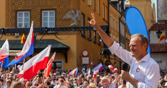 Donald Tusk zapowiedział wiec w Warszawie. Ma on odbyć się 4 czerwca. "4 czerwca 1989 wybraliśmy wolność i Zachód. 4 czerwca rok temu maszerowaliśmy, by to odzyskać. 4 czerwca 2024 spotkajmy się, by tego nie stracić" - napisał premier.