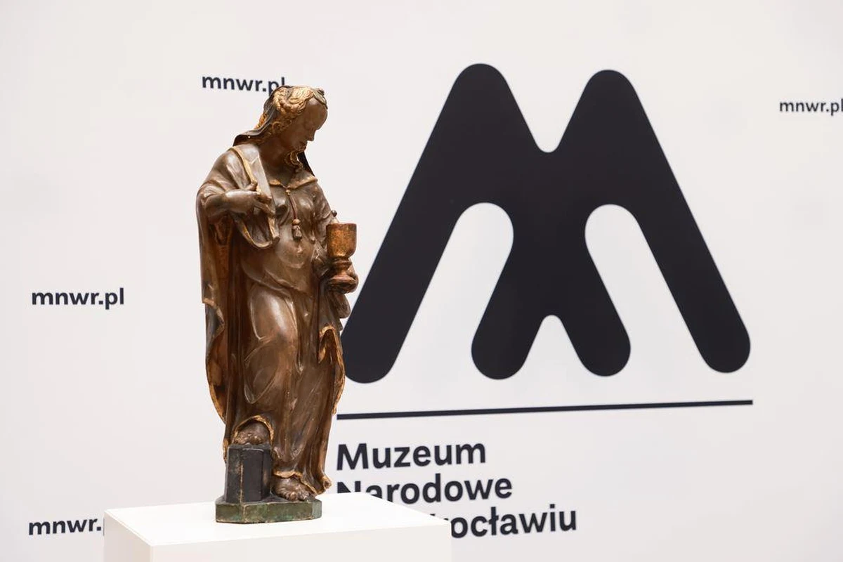Zaginiona po II wojnie światowej XVII-wieczna alabastrowa rzeźba przedstawiająca personifikację Wiary wróciła po latach do Wrocławia. Resort kultury przekazał ją w depozyt Muzeum Narodowemu.