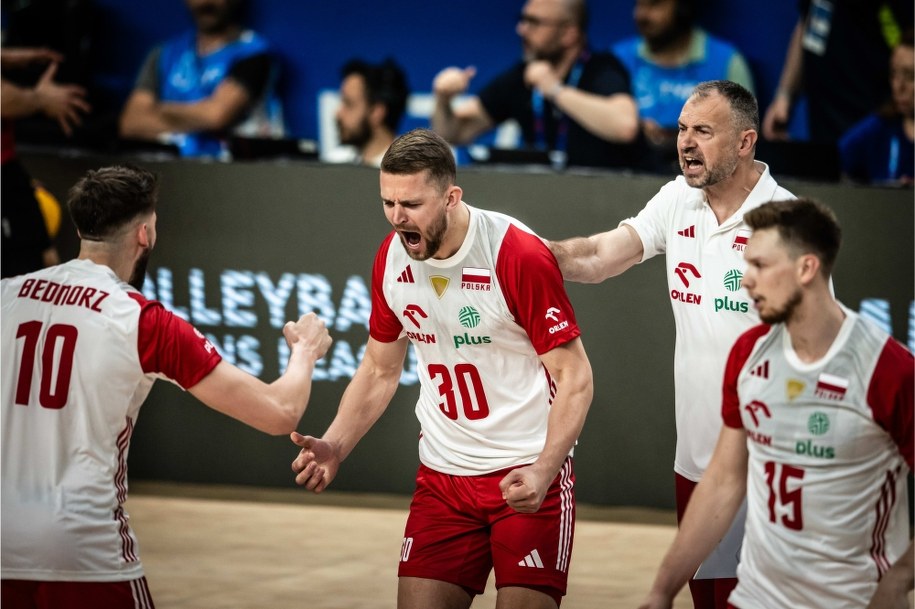 /volleyballworld.com /