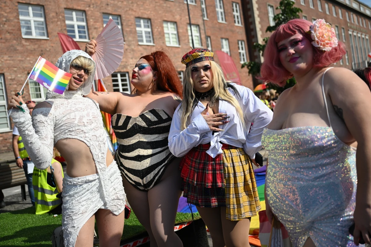 Ulicami Gdańska przeszedł IX Trójmiejski Marsz Równości. Impreza odbyła się pod hasłem: "Otwórz drzwi na miłość, równość, różnorodność - na nas!".