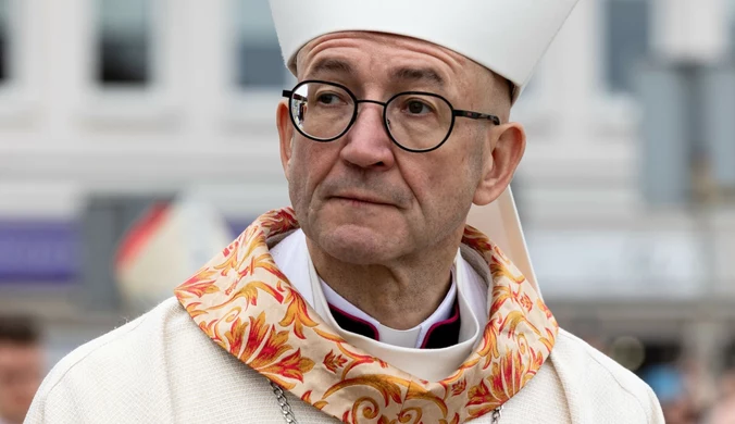 Abp Galbas: Kościołowi byłoby łatwiej, gdyby w paru miejscach odpuścił 