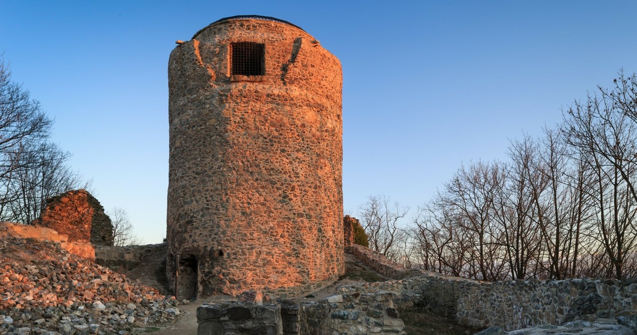  Najstarszy polski zamek ma ponad 850 lat. Stoi na wygasłym wulkanie