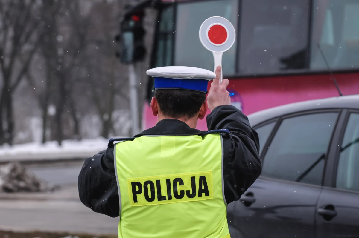 Z prędkością 112 km/h jechał przez Zamość 18-latek, który zaledwie kilka dni temu zdobył prawo jazdy. Nie zdążył się nim nacieszyć, bo już je stracił na 3 miesiące.