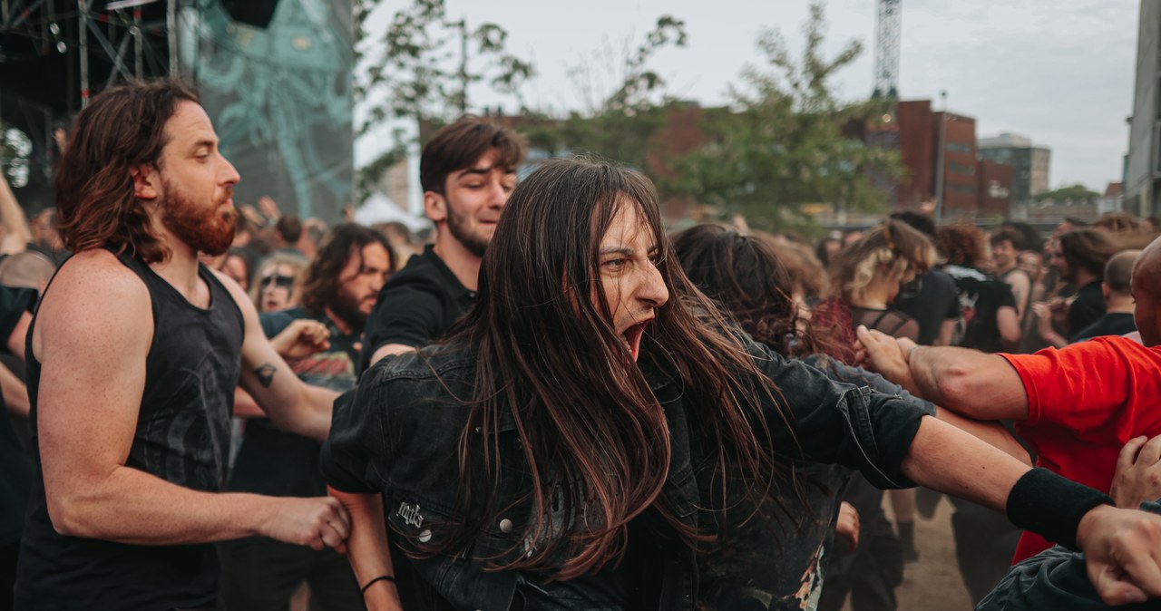 Na niewiele tydzień przed rozpoczęciem tegorocznej edycji Mystic Festival w Gdańsku organizatorzy przekazali informacje o zmianach w programie imprezy. Kogo zabraknie, a kto dodatkowy pojawi się podczas święta metalu w Stoczni Gdańskiej?