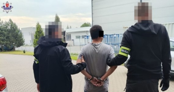 Lubelscy "łowcy głów" zatrzymali 42-latka, poszukiwanego od 16 lat na podstawie trzech listów gończych i Europejskiego Nakazu Aresztowania. Mężczyzna został skazany za kierowanie zorganizowaną grupą przestępczą o charakterze zbrojnym, która organizowała przerzut nielegalnych emigrantów z Azji do krajów UE, przez Polskę i Ukrainę.   