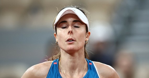 ​Alize Cornet, która w 2022 roku zakończyła 37-meczową serię zwycięstw Igi Świątek, rozegrała ostatni singlowy mecz w karierze. 34-letnia francuska tenisistka przegrała z Chinką Qinwen Zheng 2:6, 1:6 w pierwszej rundzie wielkoszlemowego French Open.